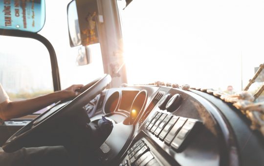 Dlaczego wynajem busów jest coraz popularniejszy?